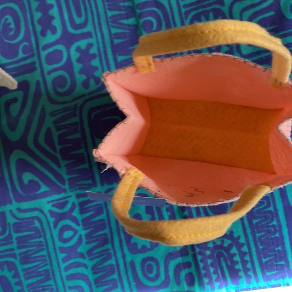 Easter Gift Bag Assortment 6 Brand New Bags, Groovy Holidays Cute Felt Designs - Picture 12 of 12